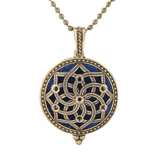 Antique Style Pendant Essential Oil Necklace